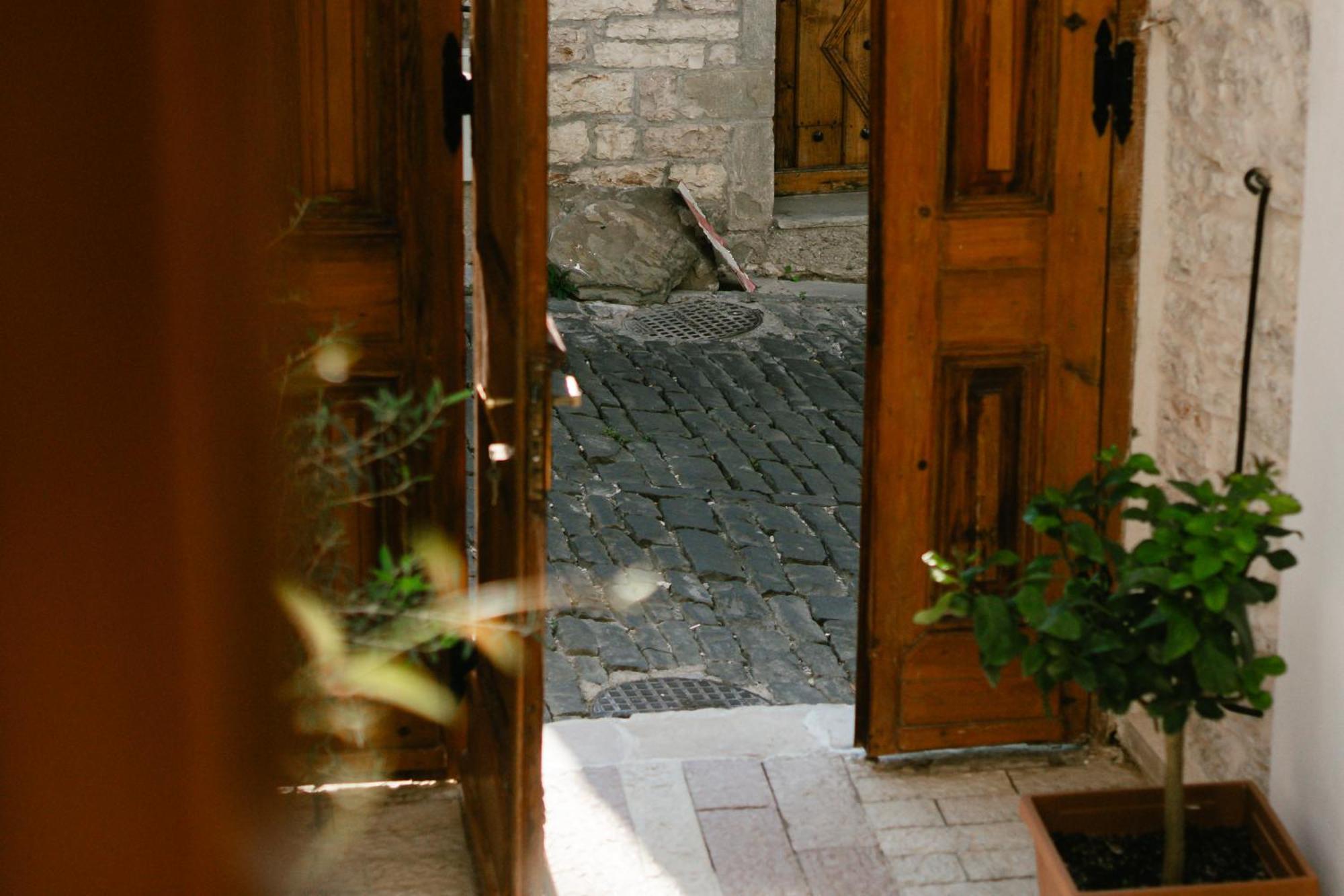 Petrichor Hotel Gjirokaster Bagian luar foto