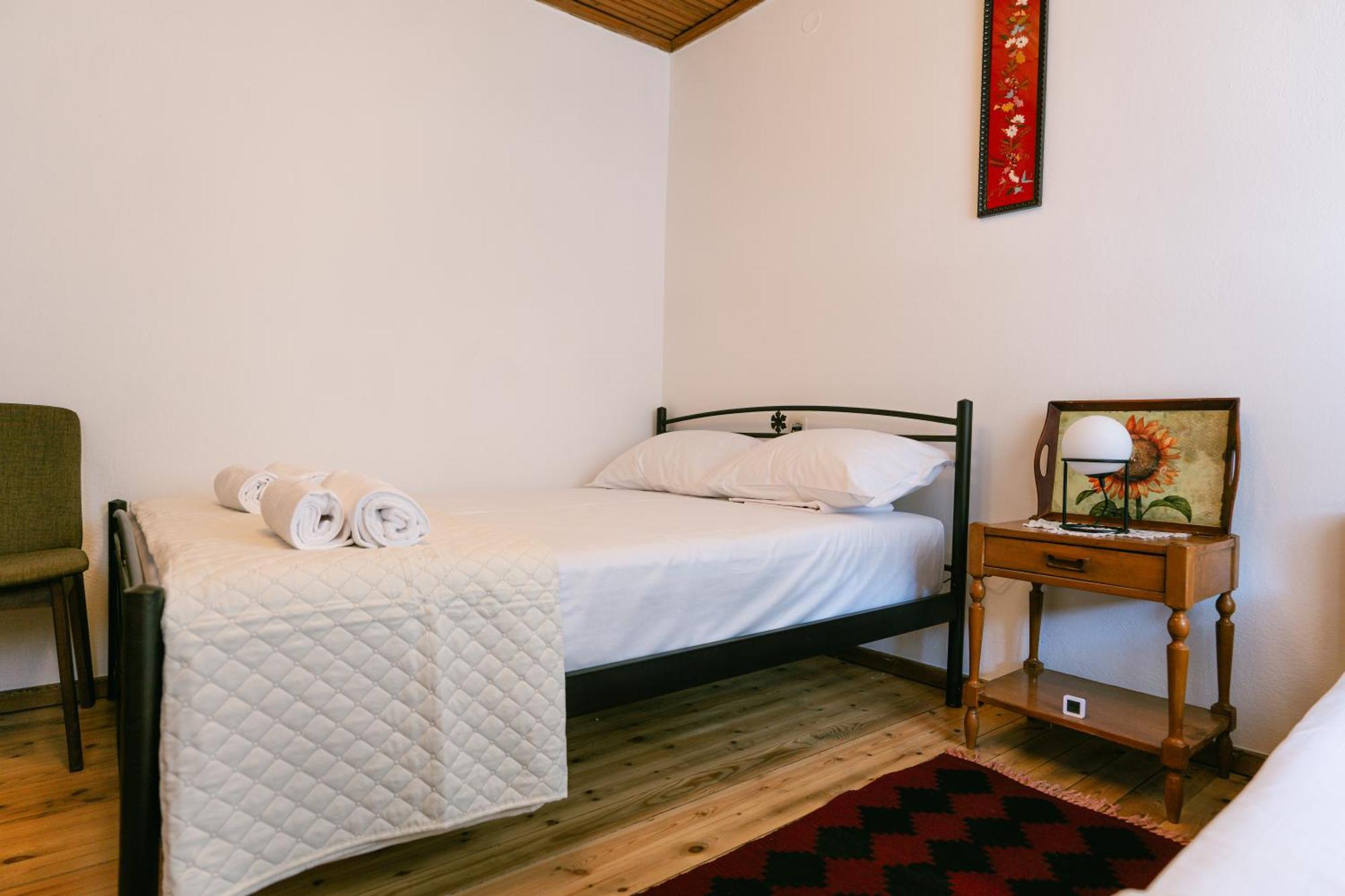 Petrichor Hotel Gjirokaster Bagian luar foto